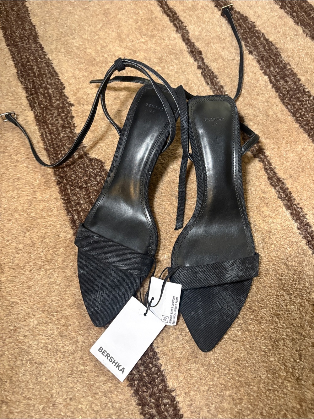 Bershka Black Pointed Toe Heels